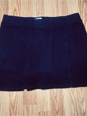 Crown & Ivy Navy Casual Knit skort  Waistband Skirt Size M